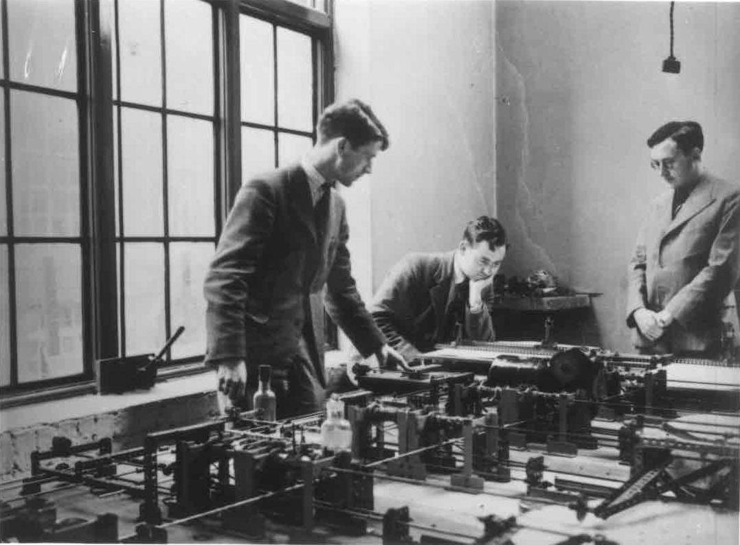 Wilkes with Meccano Differential Analyser in 1938