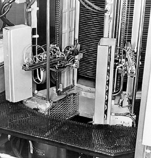 The 1956 IBM RAMAC HDD