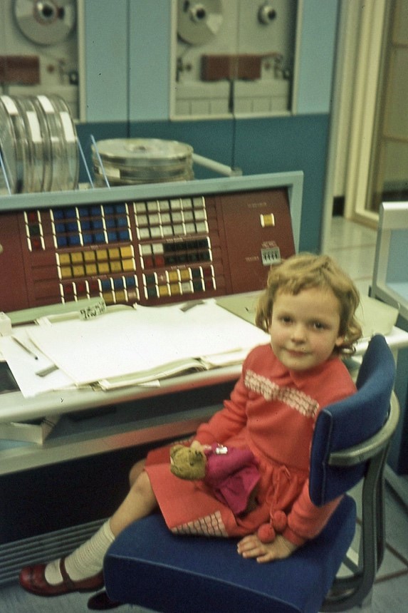 Mrs King as a child sat at the Grindlay’s KDF 6 Operators’ console